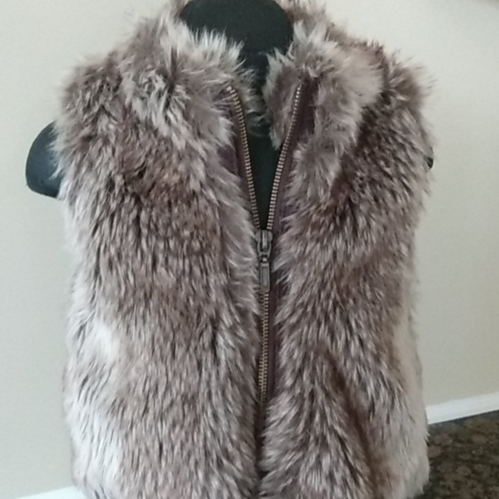 Vest - Picture 4 of 4